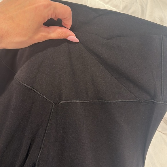 Aerie crossover flare leggings - Picture 2 of 2